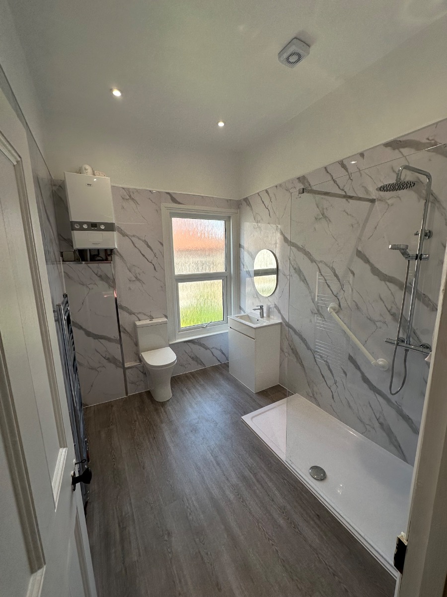 Bathroom Fitter: Image 19